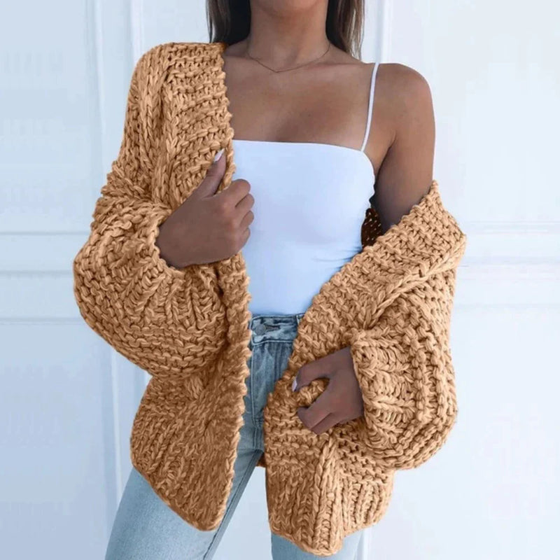 Freya - Plüschige lockere Strickjacke